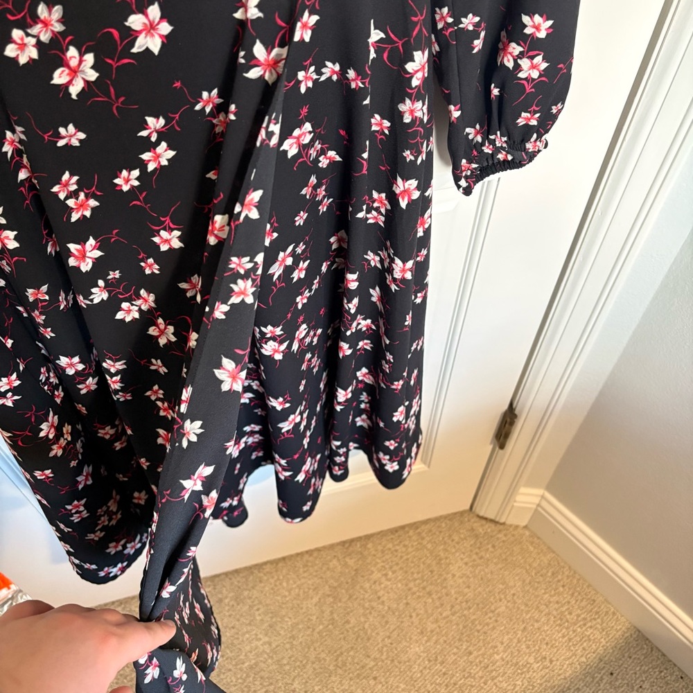 Ann Taylor mid length Floral Long Sleeve Flowy A line dress - Picture 8 of 11